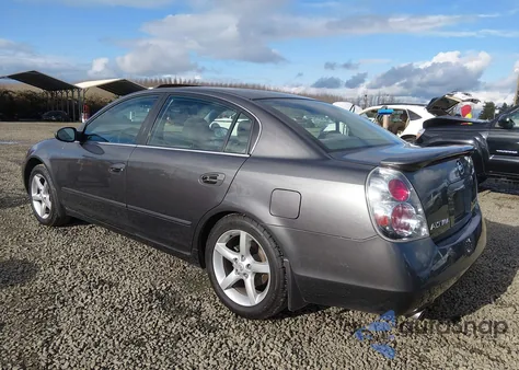 2005 Nissan Altima 3.5 Se z USA, uszkodzony, nr VIN 1N4BL11D45C175483